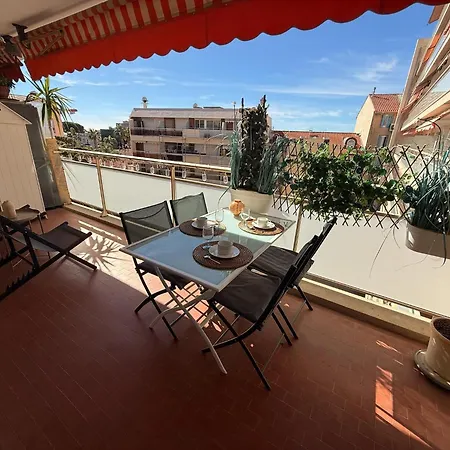 Appartement Peaceful La Pinede For Couple Antibes