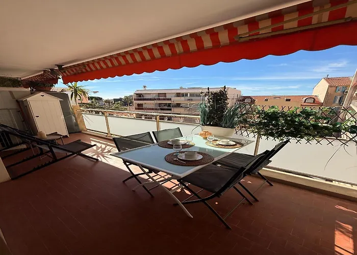 Apartamento Peaceful La Pinede For Couple